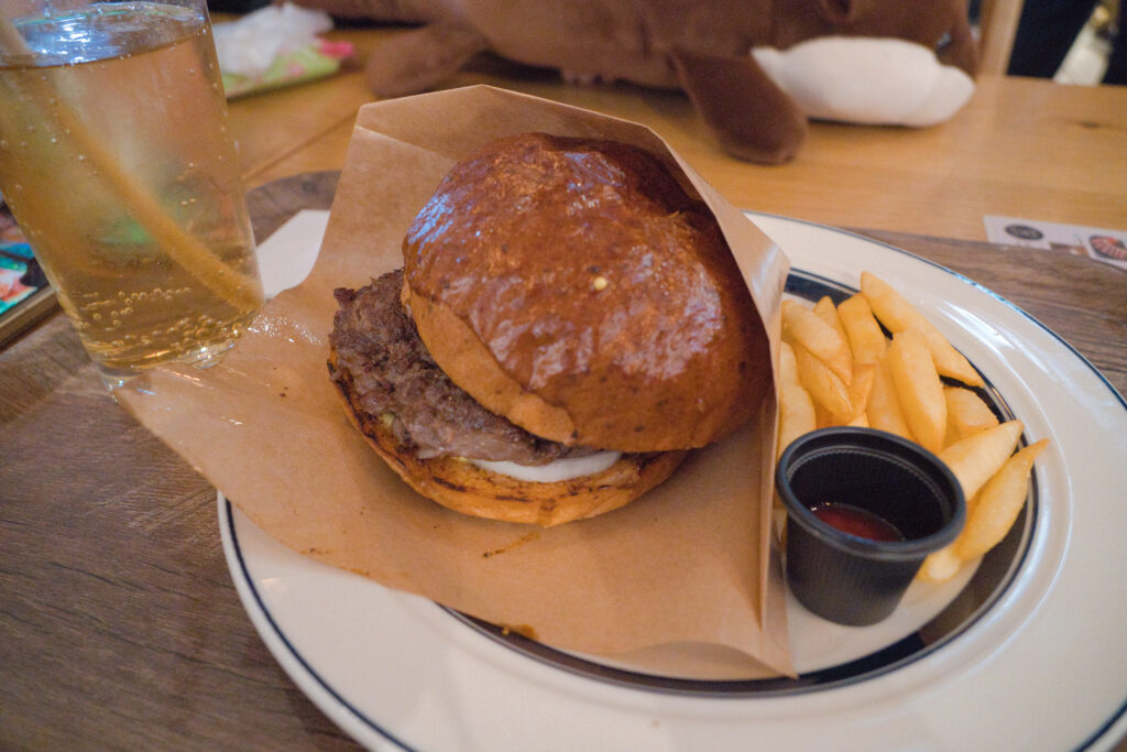 アトア　ハンバーガー